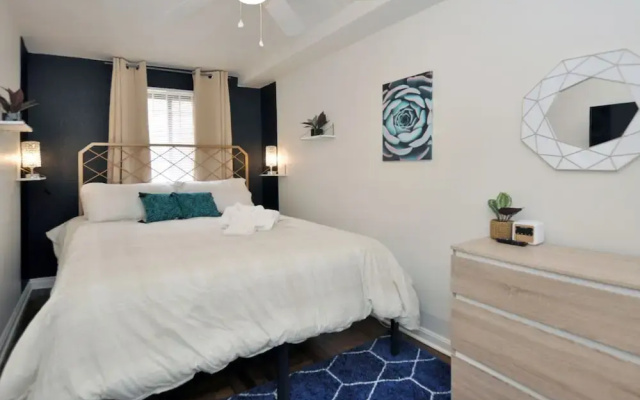 photo 2 of 4TH&INDEP - Furnished Apts - US Capitol
