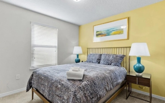 photo 3 of 5 Bed 4 Bath Townhouse With Pool 5 Bedroom Townhouse by RedAwning