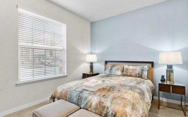 photo 5 of 5 Bed 4 Bath Townhouse With Pool 5 Bedroom Townhouse by RedAwning