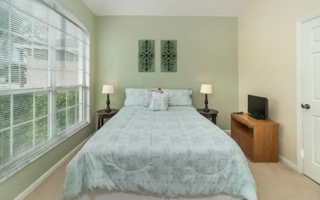 photo 3 of 5 Bedroom 3.5 Bath Pool and Spa Home in Kissimmee Resort