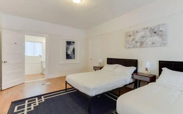 photo 2 of 5 Bedroom Koreatown Charmer near DTLA