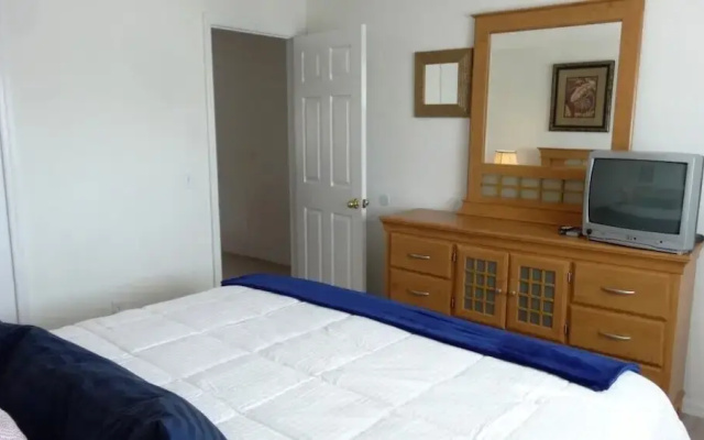 photo 4 of 5 Beds With Private Pool Near Disney Parks 4703 5 Bedroom Home by Redawning
