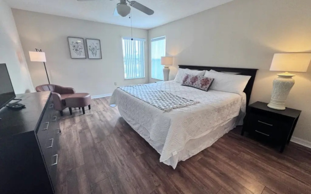 photo 2 of 5 BR/3.5B Lake View, Pool, close to Disney : CL45, Kissimmee, US