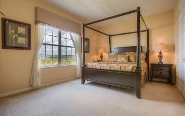 photo 4 of 5036 Shoreway Loop #304