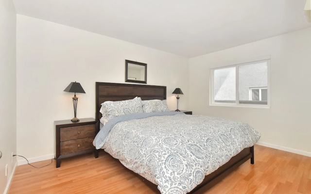 photo 3 of 506 E Ocean Front A 68225 by RedAwning