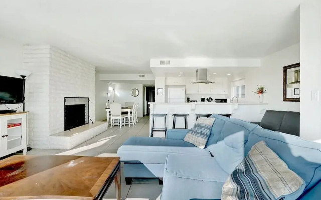 photo 4 of 506 E Ocean Front A 68225 by RedAwning