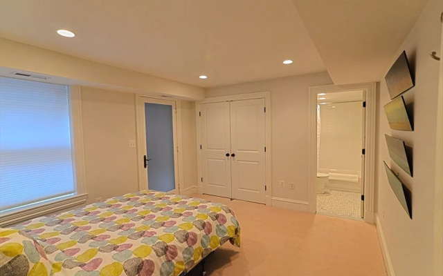 photo 2 of 511 East Capitol Apartment #1036 - 2 Br Apts