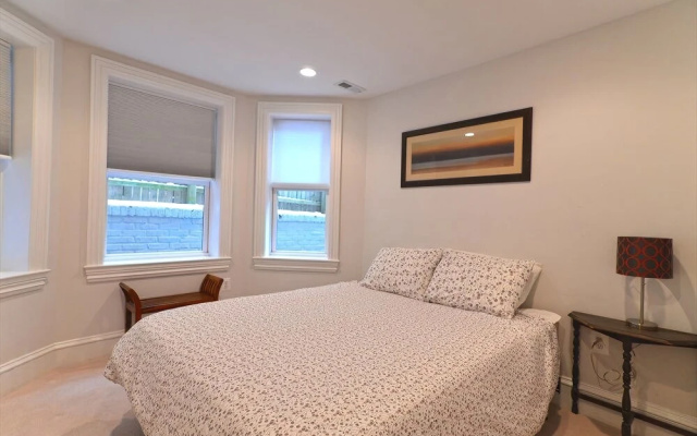 photo 4 of 511 East Capitol Apartment #1036 - 2 Br Apts