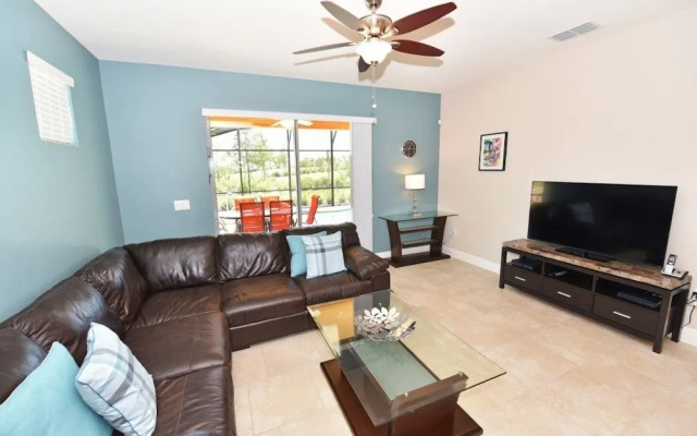 photo 2 of 5165 Oakburne Avenue,