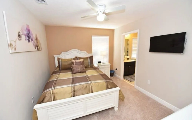 photo 5 of 5165 Solterra House 5 Bedroom by Florida Star