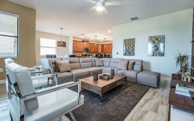photo 5 of 6-Bedroom Villa in Davenport 5468SC