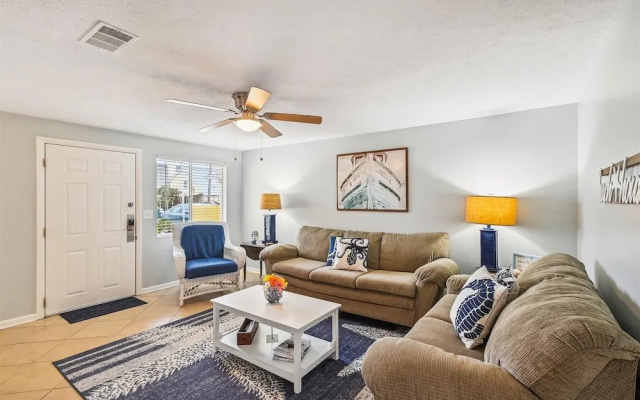 photo 4 of 5708 Sunset Ave 2 Bedroom Home by RedAwning