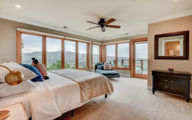 photo 2 of 583 Montecito Napa Home 3 Bedrooms 2 Bathrooms Home by Redawning