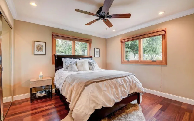 photo 4 of 583 Montecito Napa Home 3 Bedrooms 2 Bathrooms Home by Redawning