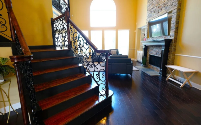 photo 2 of 5Bdrm 3.5Bath 12Beds - HOME BIG AS TEXAS