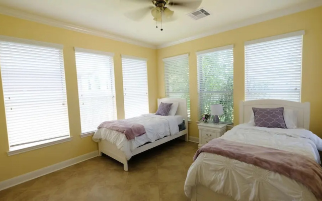 photo 3 of 5Bdrm 3.5Bath 12Beds - HOME BIG AS TEXAS