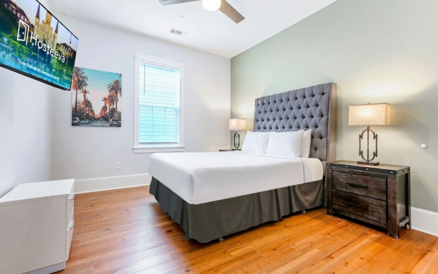 photo 4 of Stunning Modern and Fully-Upgraded 5 BR with Pool