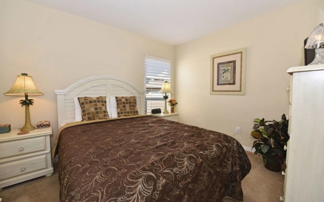 photo 5 of 6 Bed Pool Home w/ 2 Master Rooms at Watersong