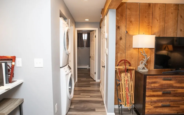 photo 2 of 6 Chamonix Lane 1 Bedroom Townhouse by RedAwning