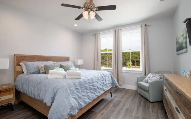 photo 4 of 601 Lyndell Ln - Pier Relaxation I