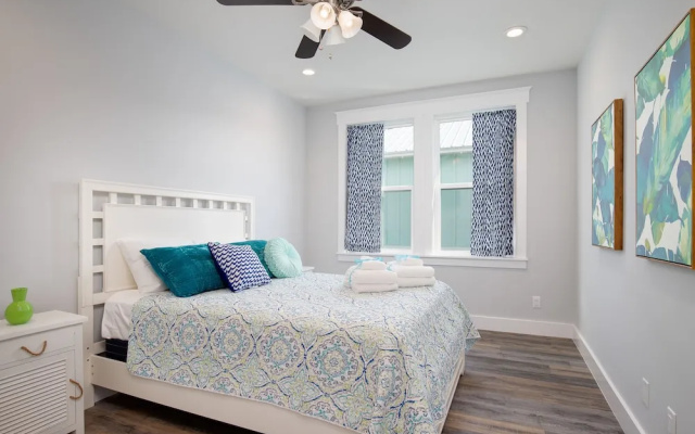 photo 5 of 601 Lyndell Ln - Pier Relaxation I