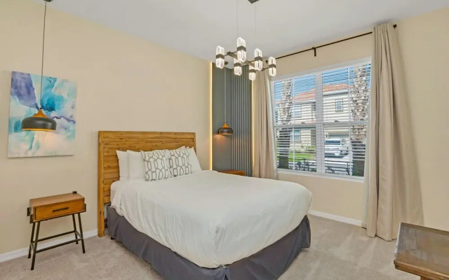 photo 4 of 6047 Broad Oak Drive