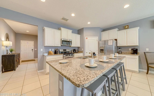 photo 3 of 6100 BA Solterra in Davenport