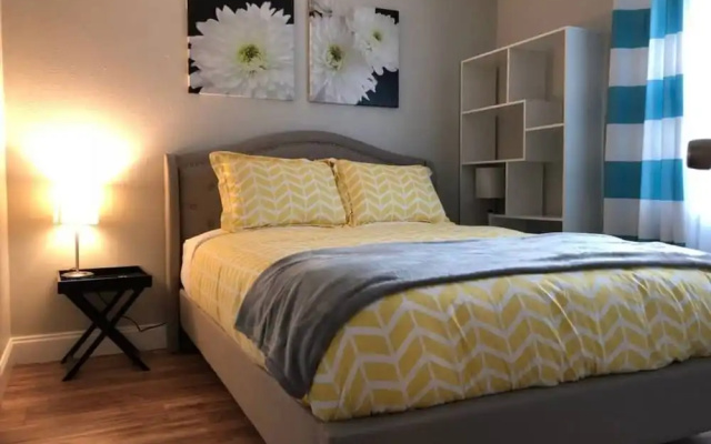 photo 2 of 6150 Sandcrest · New! Walk to Universal. Sleep 9. Near Disney