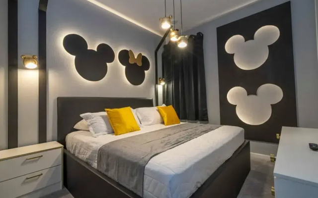 photo 3 of 6163 Fantastic Home With 12bd