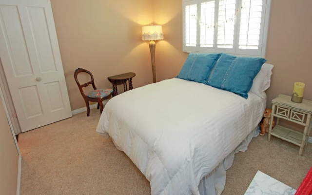 photo 3 of 6302 W. Ocean Front (68447)