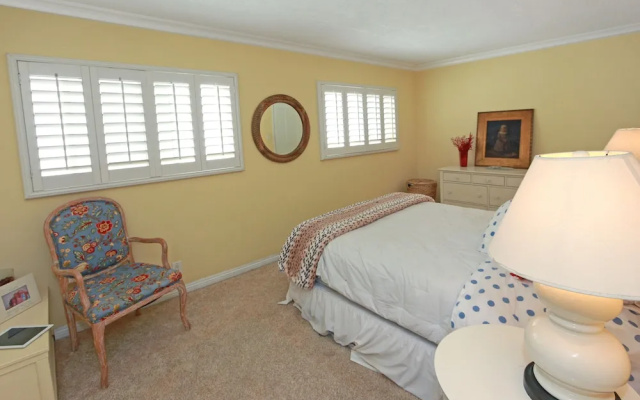 photo 5 of 6302 W. Ocean Front (68447)