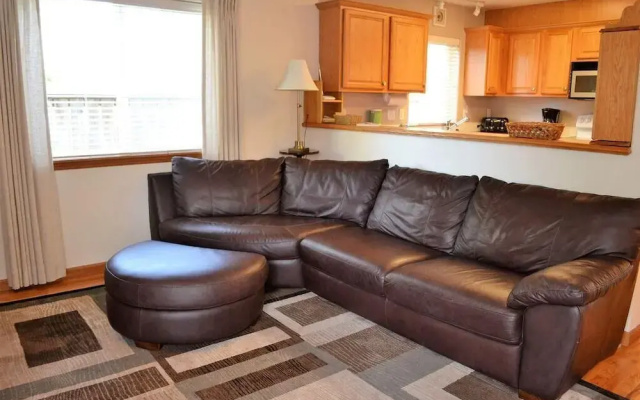 photo 2 of 662 Necanicum