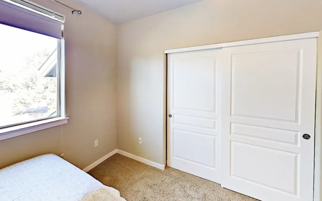 photo 4 of 680 Sage Country Court Home 3 Bedrooms 2.5 Bathrooms Home