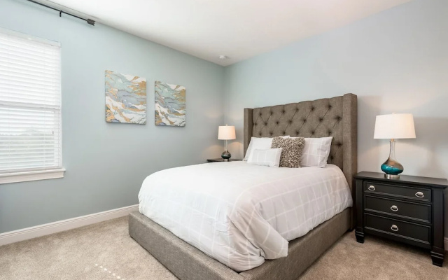 photo 3 of 6BR Pool Home in Encore by LAREF - 7652