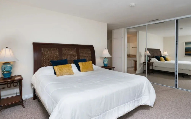 photo 3 of 700 East Oceanfront Unit B