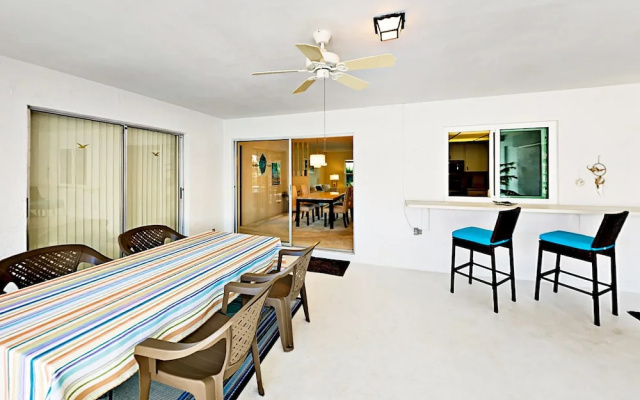 photo 2 of 701 Emerald Harbor Drive Home 3 Bedrooms 2 Bathrooms Home