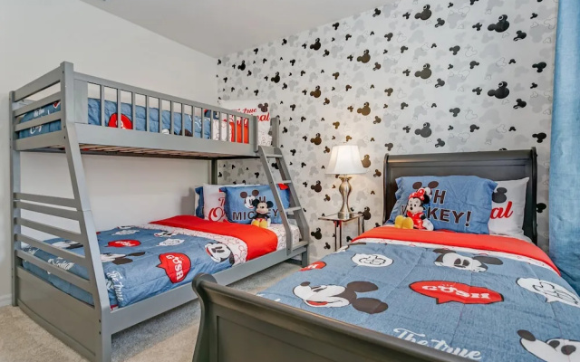 photo 4 of 7 Bed 5 Ba Villa with Games, Pool & Spa