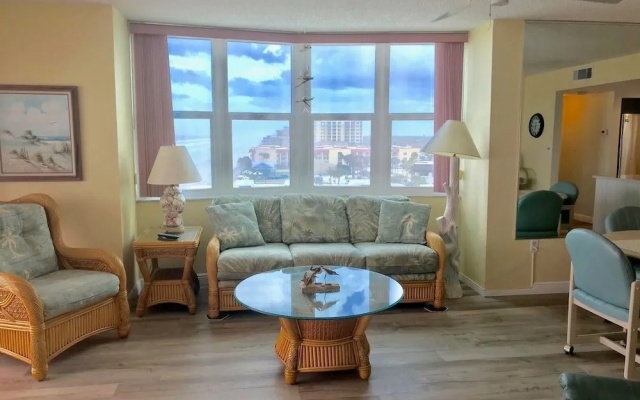 photo 4 of 705 Ponce de Leon - 2 Br Condo