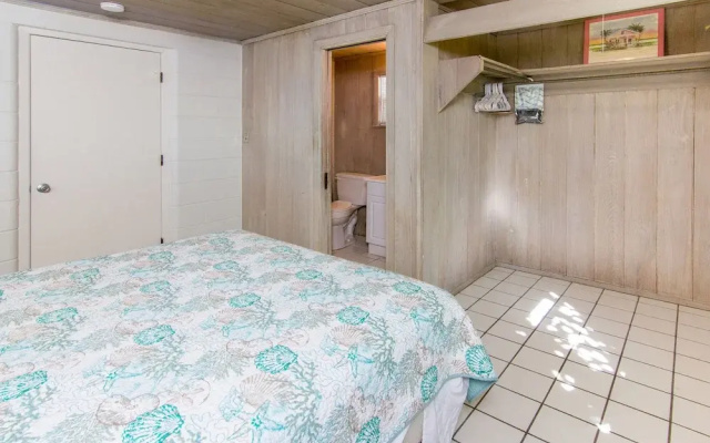 photo 4 of 711 Albee Road West House - 2 Br home by RedAwning