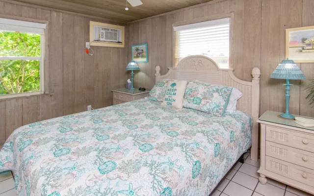 photo 5 of 711 Albee Road West House - 2 Br home by RedAwning