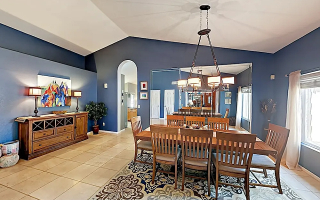 photo 3 of 747 Phoenix - 4 Br Home