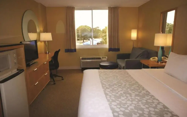 photo 5 of #7712 La Quinta Inn & Suites