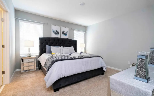 photo 2 of Stunning 5Bd w/ Pool Close to Disney @ Solterra 7829
