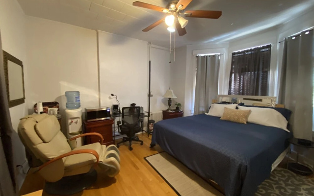 photo 3 of "room in Guest Room - 7privateroom Jacuzzi/massage Seat/parking/15mins2ny"