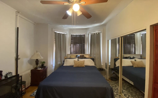 photo 5 of "room in Guest Room - 7privateroom Jacuzzi/massage Seat/parking/15mins2ny"
