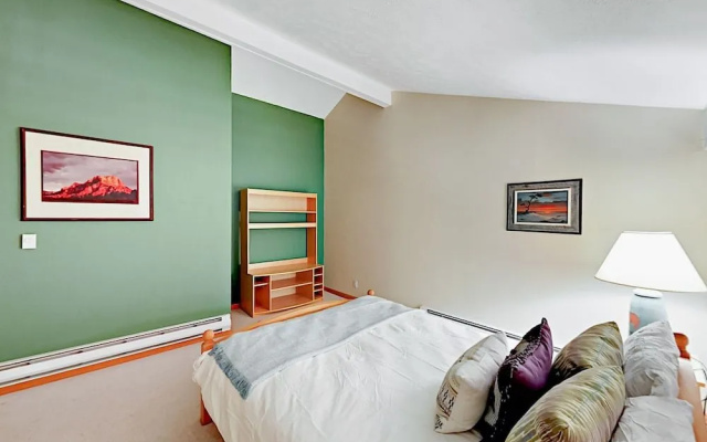 photo 4 of 800 Columbine Road Condo Unit B9