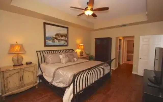 photo 4 of 801 Harborview Grande