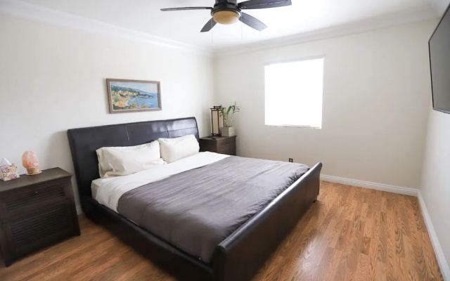 photo 4 of 806 Encinitas - 3 Br Home