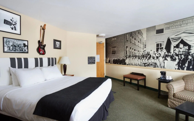 photo 4 of 816 Hotel KCexperience
