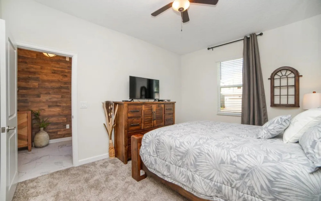photo 3 of 8 Bdrm Champions Gate Villa
